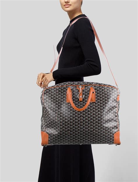 goyard porte-habits|GOYARD Goyardine Porte.